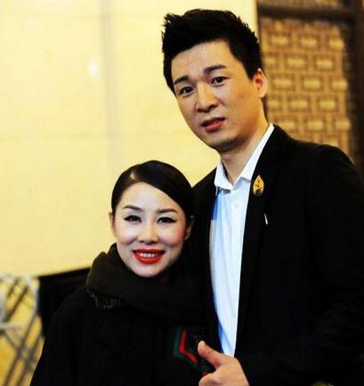 曾是餐厅搬运工,登上星光大道获冠军,屡被质