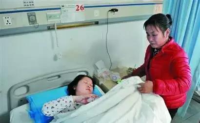 儿媳妇和亲生女儿同时坐月子