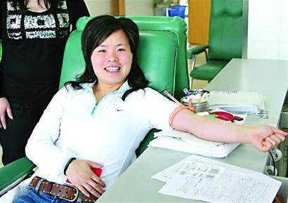 大21岁的丈夫一看就是老实人?举重举出感情,拒