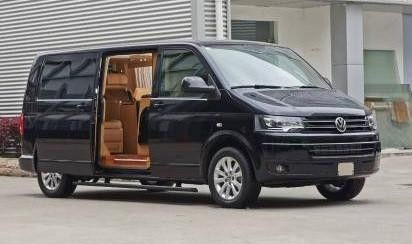 这辆大众面包车比埃尔法还贵30万，劳斯莱斯车主却说很值