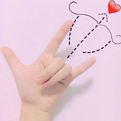 超火的比心手势 你get了嘛?