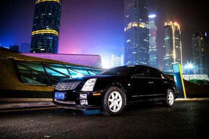 拒绝冷暴力，纯正美式V8也可以很顾家