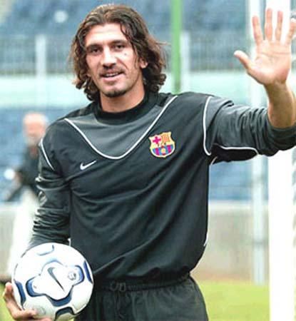 02世界杯中国队的对手,土耳其史上最佳门将-鲁