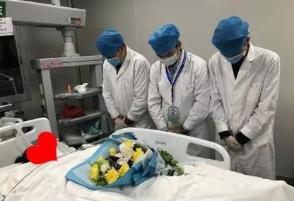 10岁男孩凌晨猝死,送至医院,尸检后医生大骂父母不是人!