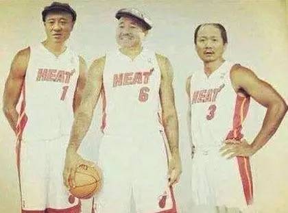 搞笑图片搞笑段子：现在的游戏都喜欢这样打广告了
