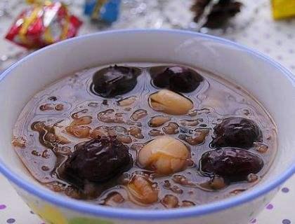黑米营养价值高，但是很难煮，黑米粥如何才能煮的又烂又香