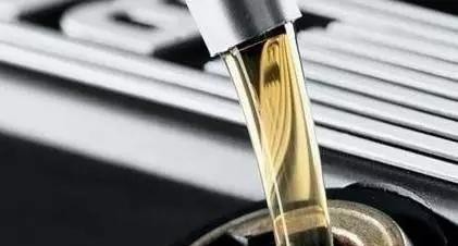 小段讲车第一期初级第六节《汽车基础保养周期》