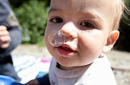 孩子鼻子臭以为是鼻炎,去医院检查后,发现