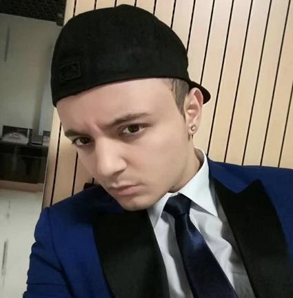 帅气童星阿尔法才20岁出现严重脱发 他这样回应网友们!