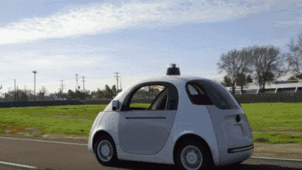 而谷歌公司car google x 实验室研发中的全自动驾驶汽车google