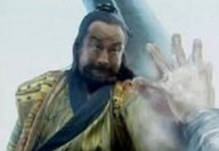 任我行的吸星大法对阵铁胆神候吸功大法,谁更胜一筹?!