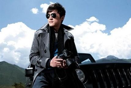 什么样的人开什么样的车，胡歌跟牧马人真的配，都沉稳霸气！