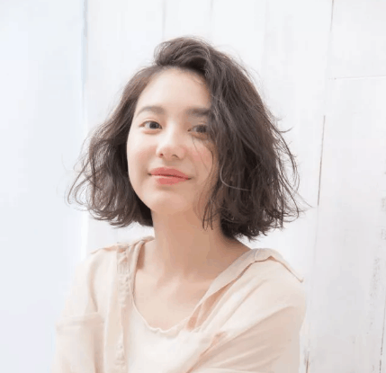 时尚又减龄的2018女生日系流行发型短发!