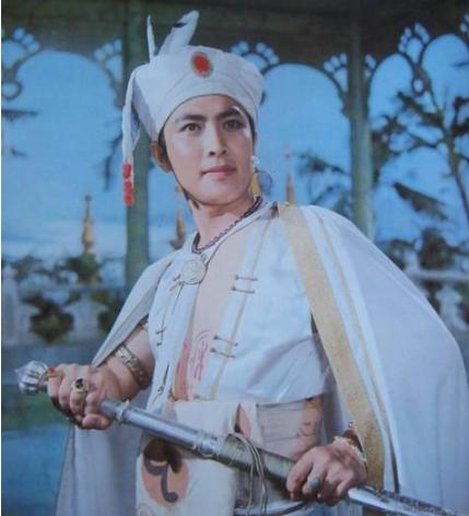 唐国强全家照，两个儿子遗传基因差，女儿却很貌美，前妻绝望自杀