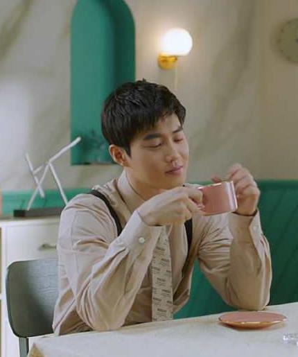 EXO吃货队长SUHO埋怨爆发:弟弟们赚那么多