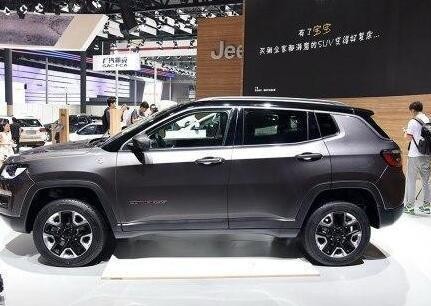 JEEP指南者来袭，颜值不输路虎，越野能力极强为何销量如此惨淡