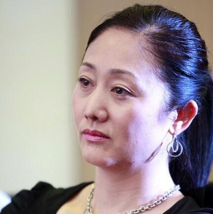 电视剧《还珠格格》中的令妃娘娘—赵丽娟