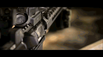 正文        的设计可追溯至早期   卡宾枪   版本的m16及xm177,都是