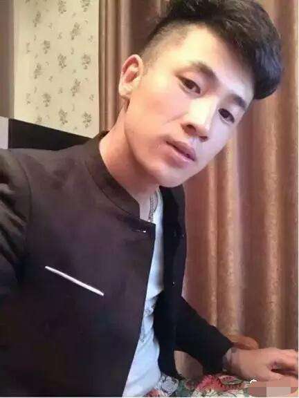 骚白直播倒流,天佑等大网红都帮忙出视频,如今