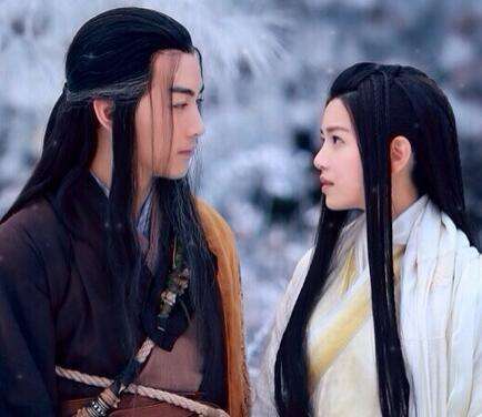 陈妍希被指搭上已婚歌手,就冲陈晓掀头纱那一