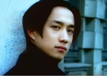 年轻时许晴对黄磊有点意思,看了20岁时的照片