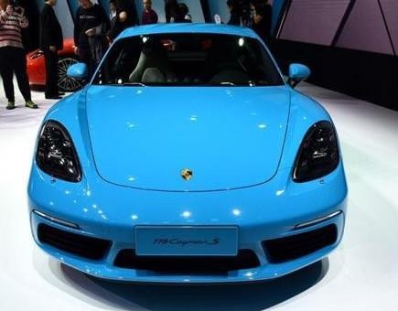 品牌有钱人都爱，操控力超宝马，四缸都可以卖60万加价提车