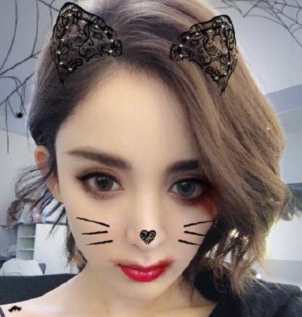 娜扎晒冷酷吸血鬼妆,私下的娜扎原来是这样,郑爽没法比