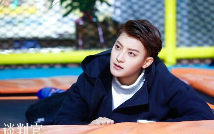 看《谈判官》里吃错药黄子韬, 全程只想哈哈哈