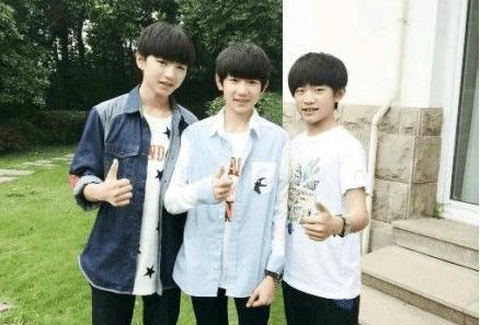TFBOYS再合体同框, 易烊千玺的身高亮了, 网友: 王源拖后腿了!