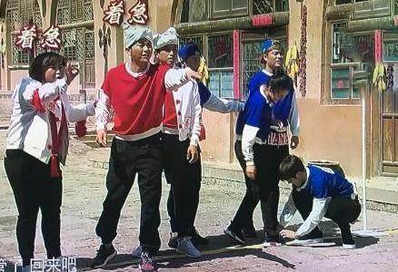 迪丽热巴跑男又把鞋跑掉了,这次让baby和鹿