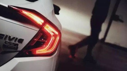 思域突然成了人挡杀人、佛挡杀佛的2货，难道是为了解救CR-V？