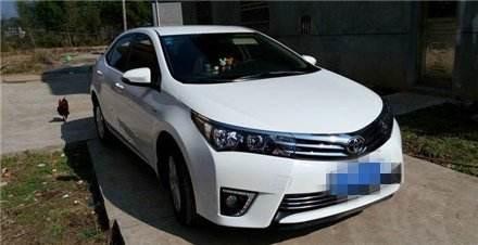 刚买的10万日系车，连天窗都没，车主一怒之下这么做，面子十足！