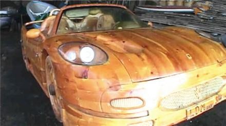 60岁大爷在水面上开“超跑”，仔细一看，不禁令人瞪大了眼！