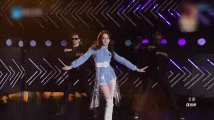 快为跳舞的迪丽热巴打call,原来这才是练出大长