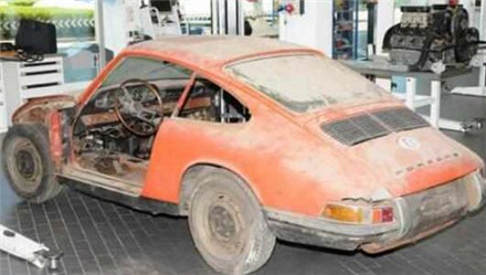50年前的跑车，花400万修复，结果被送进博物馆，原因令人无奈！
