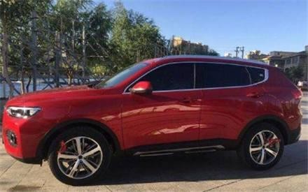 15万哈弗追尾起亚, 车主下车一看, 大呼: 国产车质量可以啊!