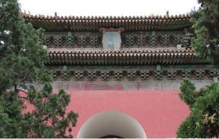 北京十三陵中定陵里面有什么,才会被盗?这是被