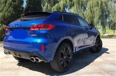 长城WEY遭本田思域追尾, 车主下车一看, 直呼: 日系车就是不行!