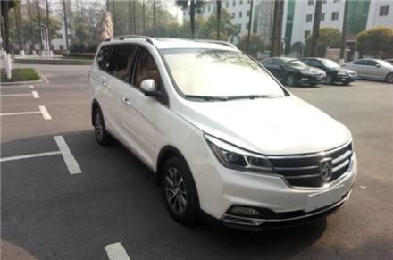 浙江一男子花10万买宝骏，开了一个月什么都好，唯独一点受不了