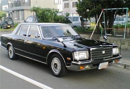 最罕见日系车，国内仅2辆，20年前卖200万，被称“日本劳斯莱斯”