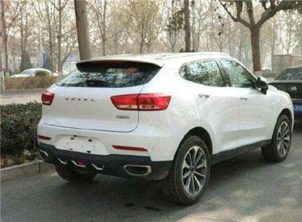 街头偶遇第一辆哈弗H4C，看到内饰那一刻，就连长城VV7都无法比