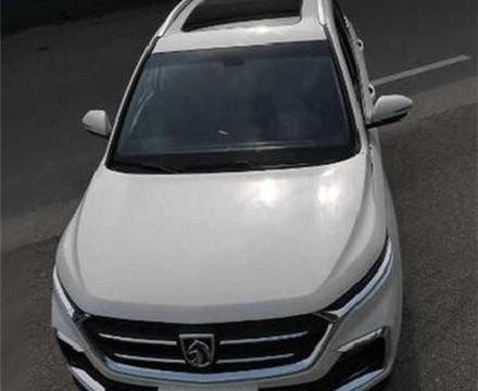 小区偶遇一辆10万宝骏，仔细一看外观，连老司机都认不出型号！