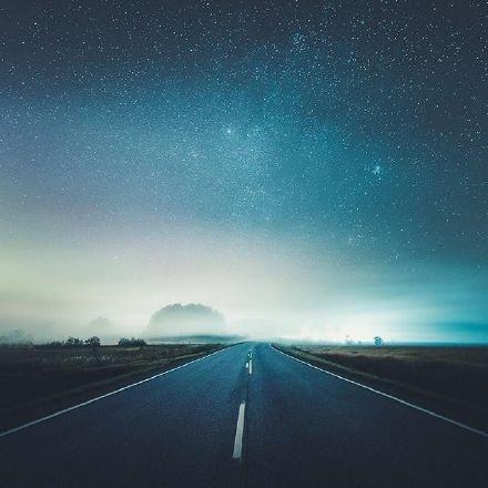 早安励志图片句子:勤能补拙是良训,一份辛劳一