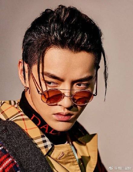 吴亦凡参加超级碗却不是中场秀?粉丝打Call:依