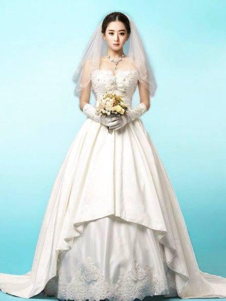 赵丽颖穿婚纱照片_赵丽颖穿紫色婚纱图片