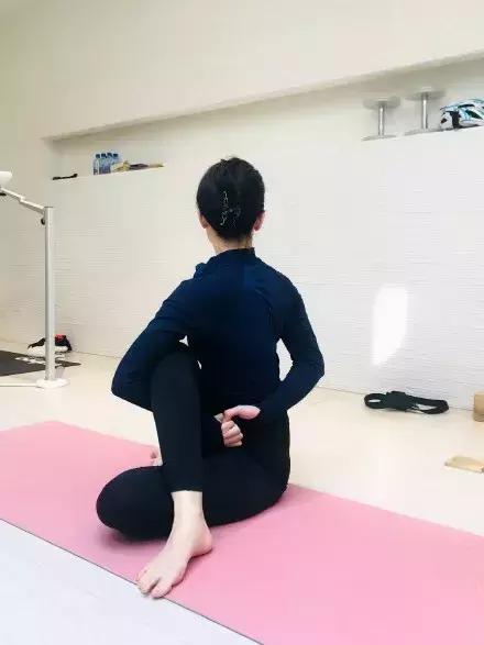 看完这个女人的前半生, 我才明白40岁的女人有多美, 她就是陈数
