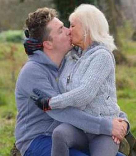 68岁老太嫁28岁小伙,老太称自己还年轻,要为其