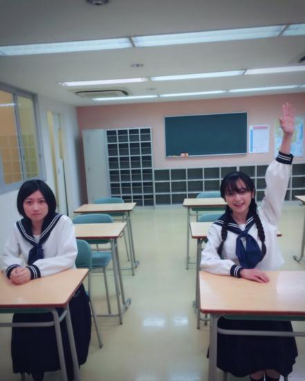 没人信她生两胎曾离婚！36岁安达佑实素颜穿校服仍像少女