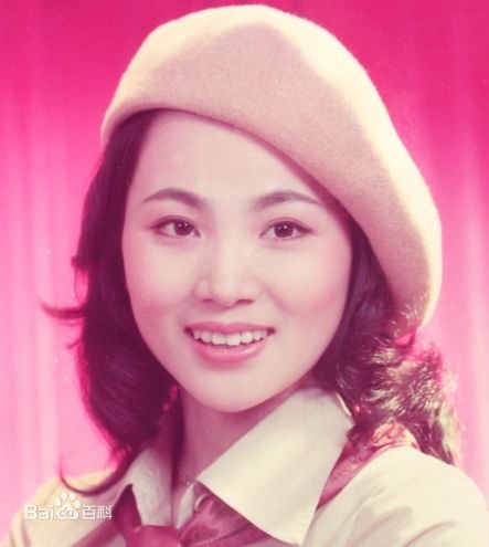 帽子歌后凤飞飞离世，临终前亲自安排后事，去世后推迟死讯发布