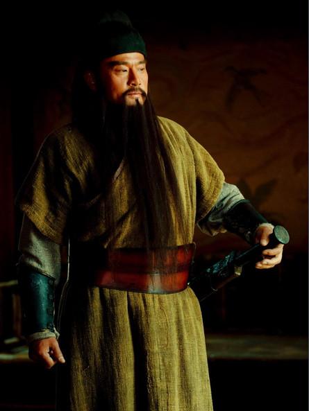 美髯公千里走单骑，过五关斩六将，你怎么看？